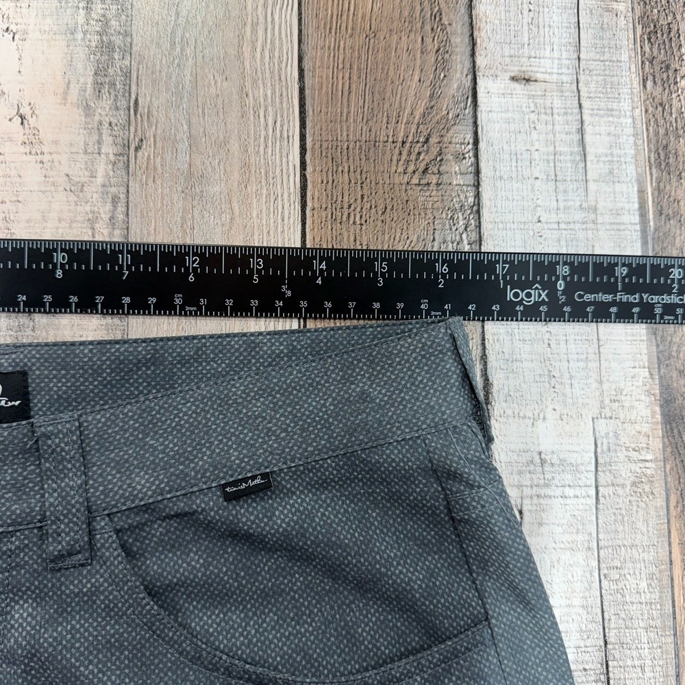 Travis Mathew Shorts Mens 32 Gray Performance Stretch Golf Casual Flat Front - Picture 6 of 6